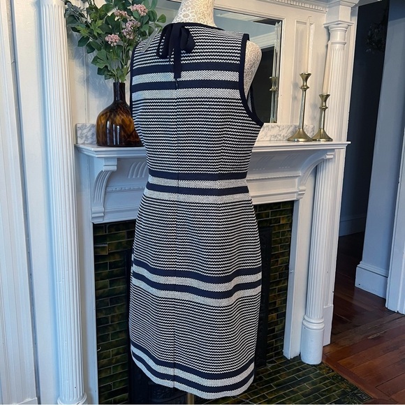 NWT J. CREW Navy & White Striped Tweed Sleeveless Sheath Dress Bow Detail Sz 8 - Picture 10 of 16